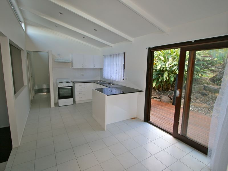 35 Lalina Ave, Tweed Heads West NSW 2485