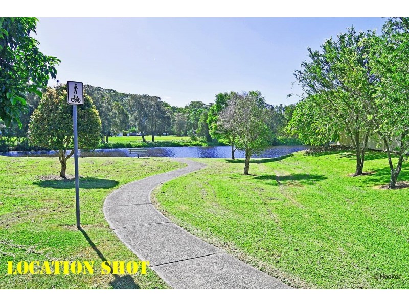 22 Firestone Drive, Banora Point NSW 2486