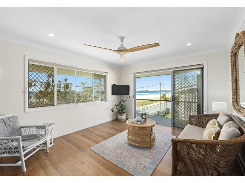 4/738 Pacific Parade, Currumbin QLD 4223