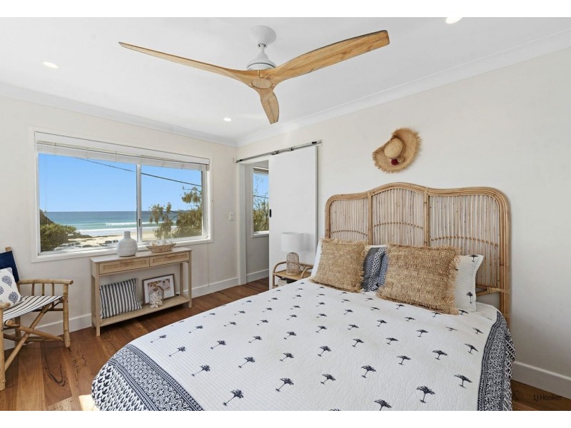 4/738 Pacific Parade, Currumbin QLD 4223