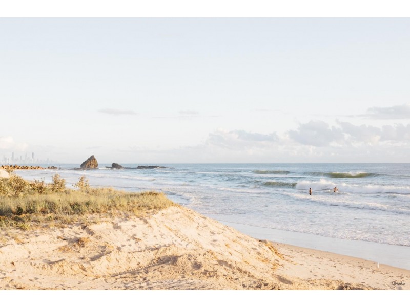 4/738 Pacific Parade, Currumbin QLD 4223