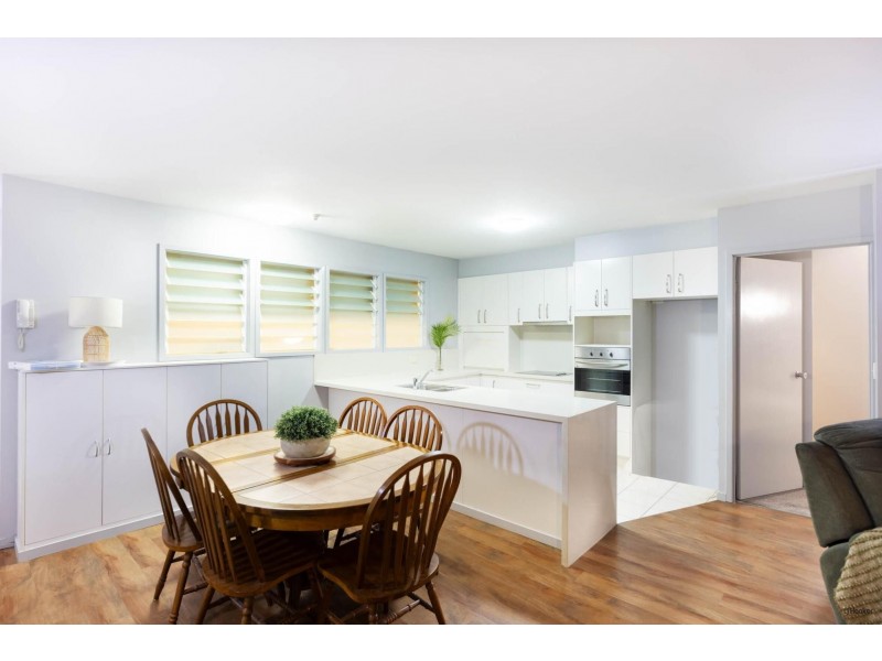 1B/828 Pacific Parade, Currumbin QLD 4223