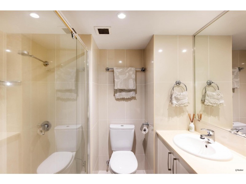 1B/828 Pacific Parade, Currumbin QLD 4223