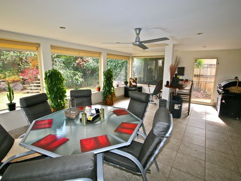 24 Karingal Avenue, Bilambil Heights NSW 2486