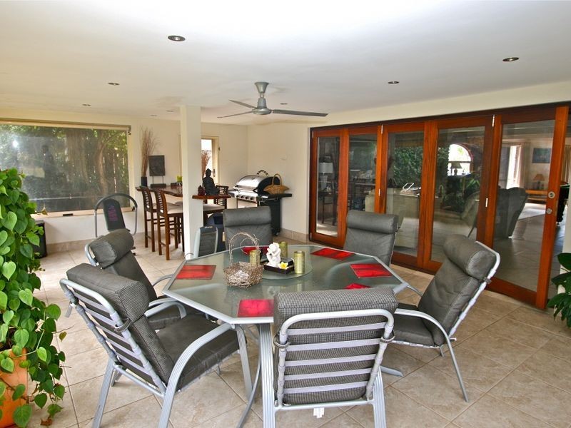 24 Karingal Avenue, Bilambil Heights NSW 2486