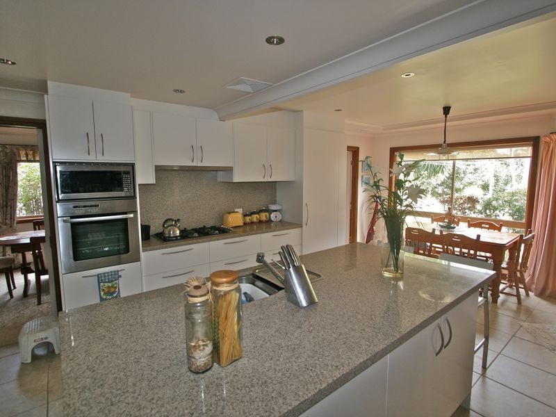24 Karingal Avenue, Bilambil Heights NSW 2486