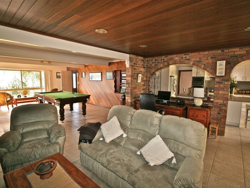 24 Karingal Avenue, Bilambil Heights NSW 2486