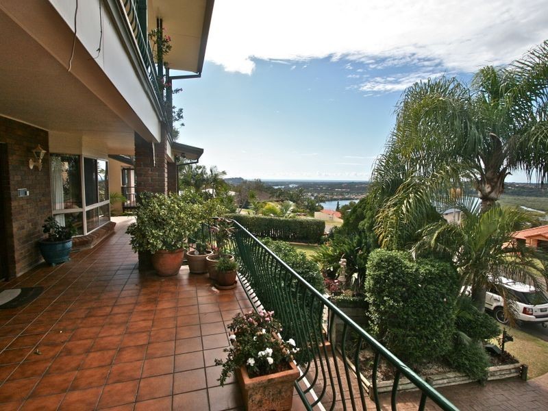 24 Karingal Avenue, Bilambil Heights NSW 2486