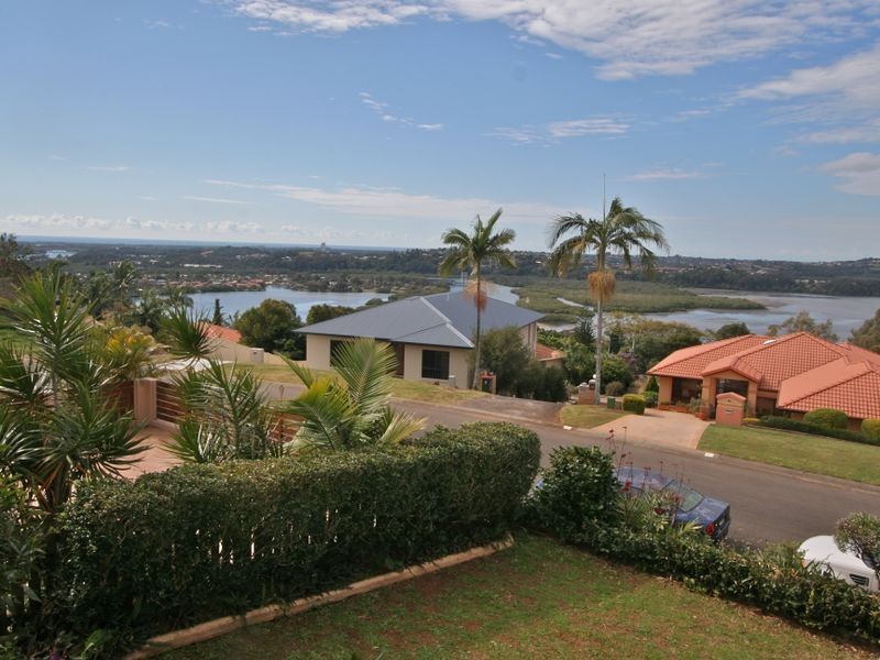 24 Karingal Avenue, Bilambil Heights NSW 2486