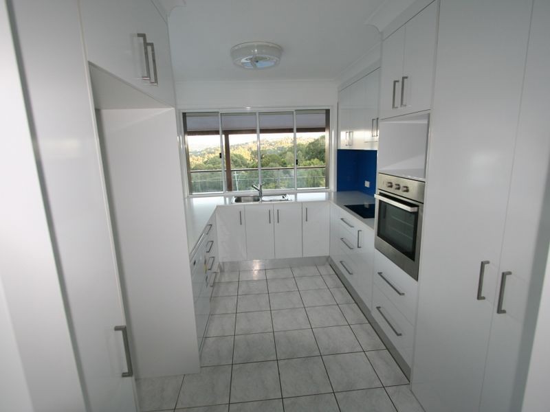 8 Warringa Drive, Bilambil Heights NSW 2486