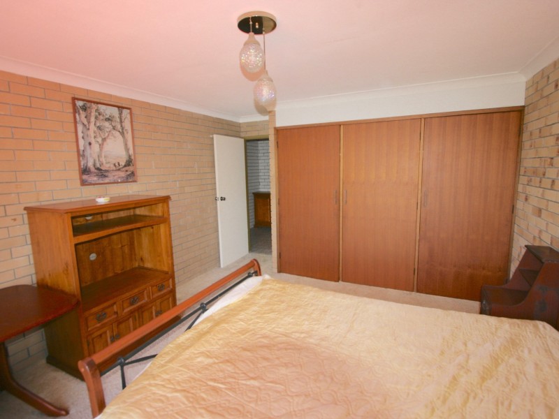90 Garrick Street, Coolangatta QLD 4225