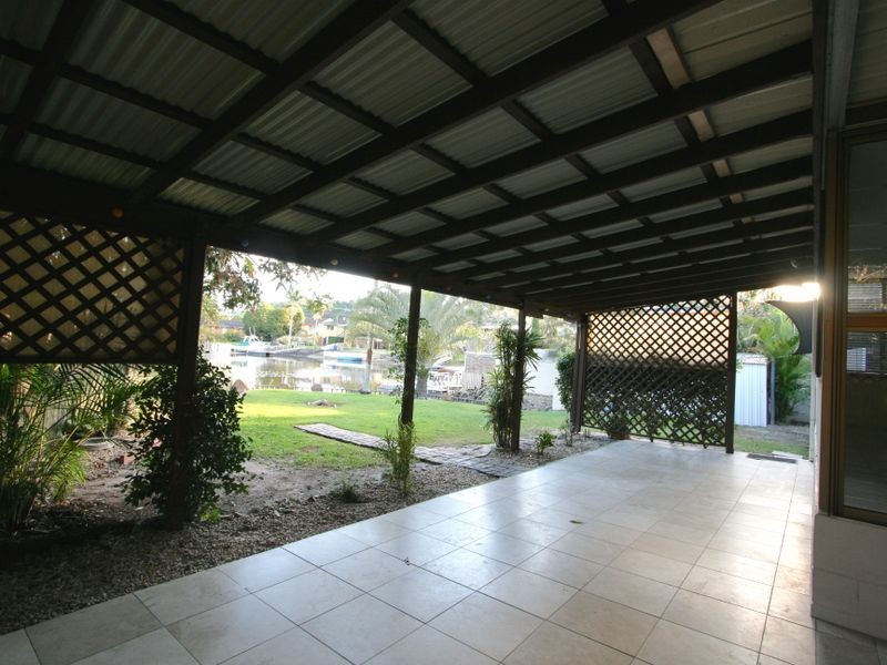 22 Lakes Drive, Tweed Heads West NSW 2485