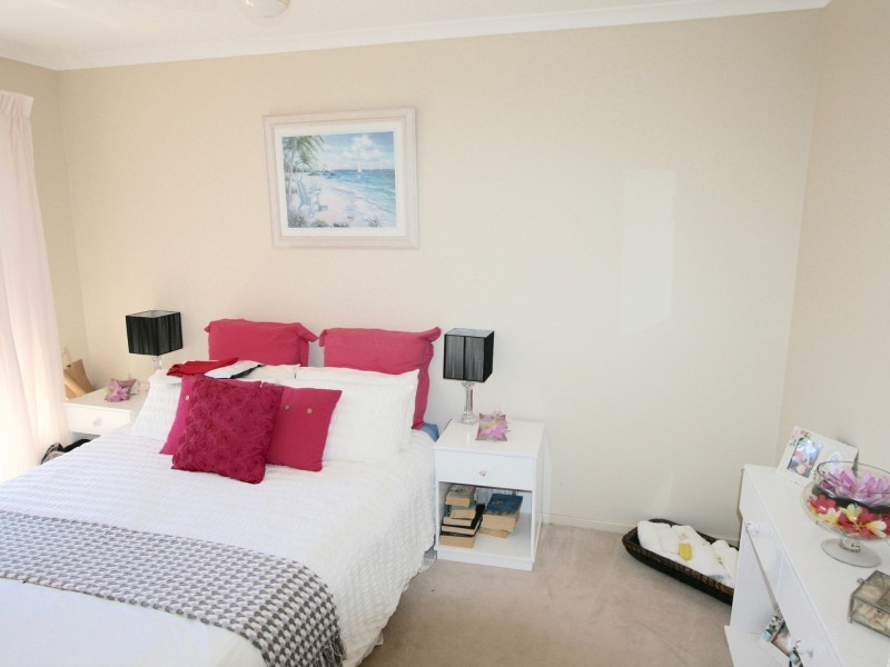 58 Riversdale Boulevard, Banora Point NSW 2486