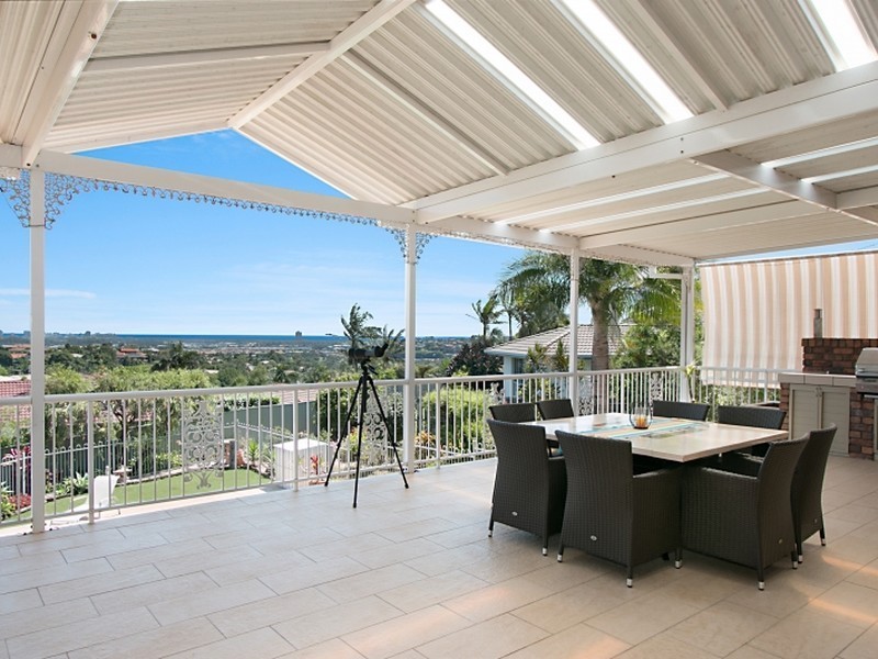 27 Kintyre Crescent, Banora Point NSW 2486