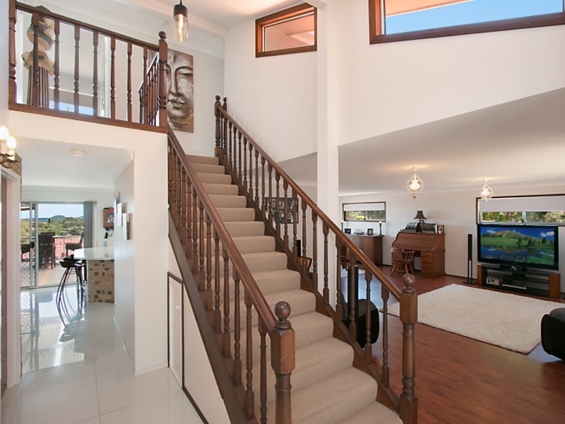 27 Kintyre Crescent, Banora Point NSW 2486