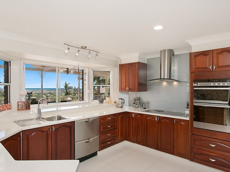 27 Kintyre Crescent, Banora Point NSW 2486