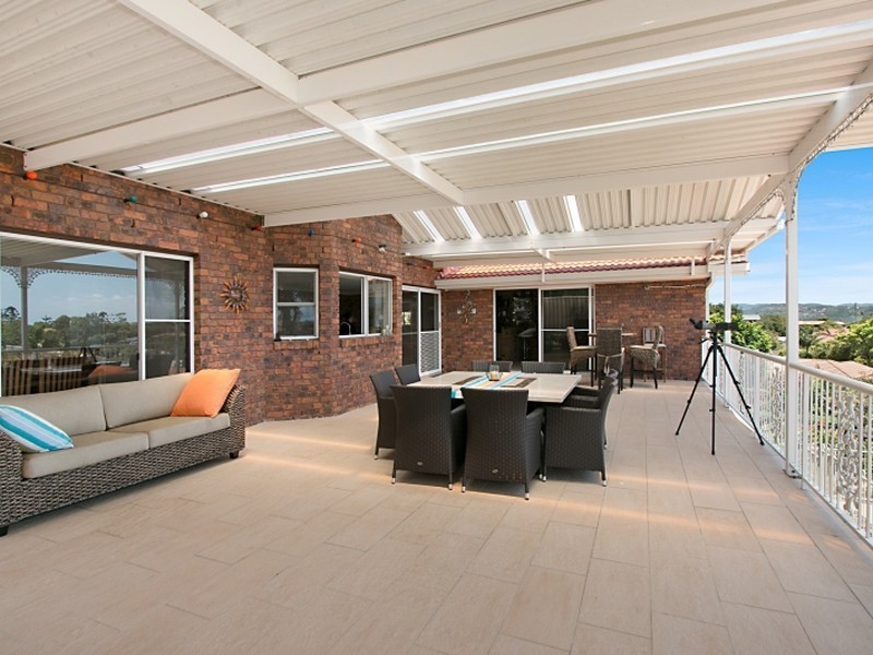 27 Kintyre Crescent, Banora Point NSW 2486