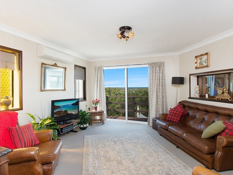 12 Summit Drive, Banora Point NSW 2486