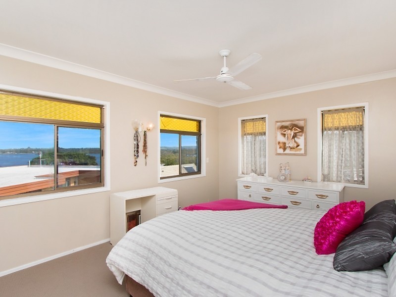 12 Summit Drive, Banora Point NSW 2486