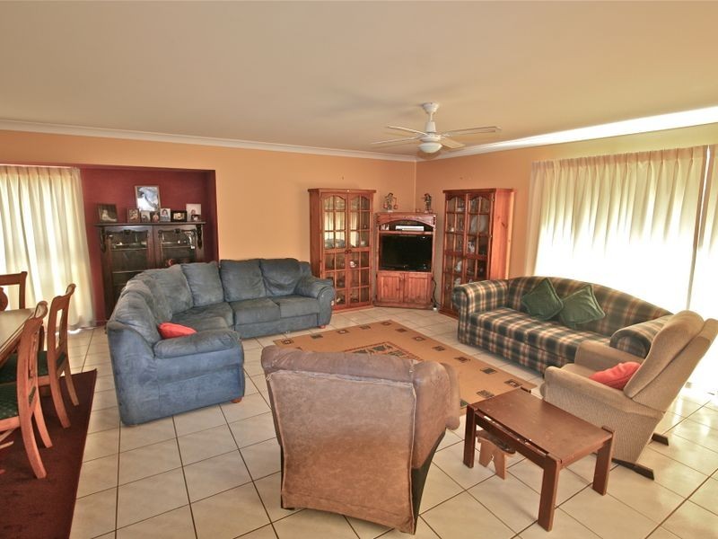 21 Cabana Court, Banora Point NSW 2486