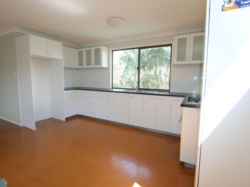 8 Hillcrest Avenue, Tweed Heads South NSW 2486