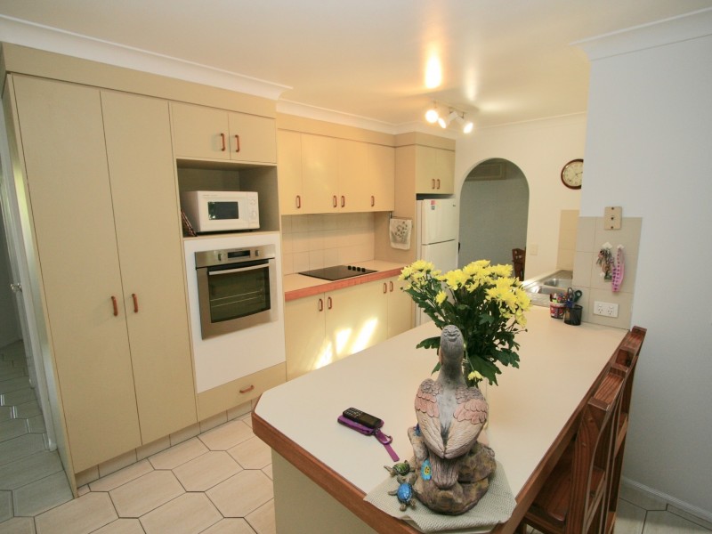 22 Amaroo Drive, Banora Point NSW 2486