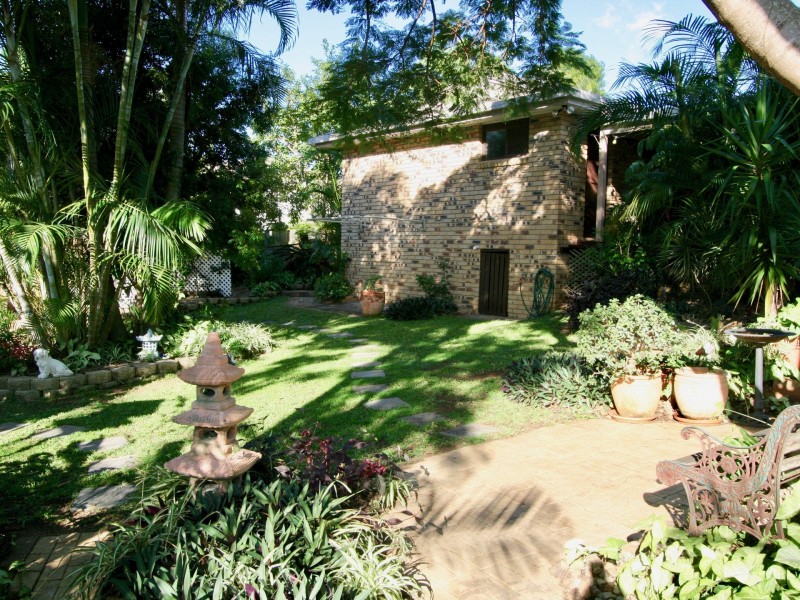 22 Amaroo Drive, Banora Point NSW 2486