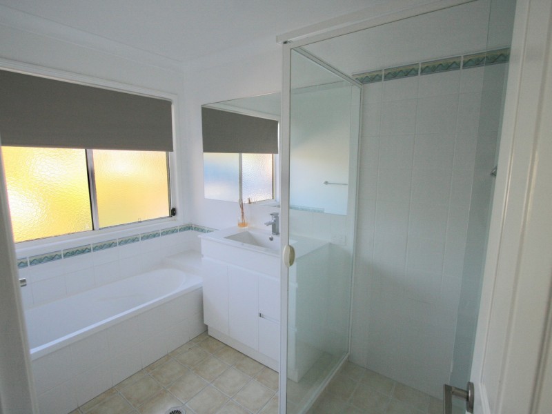 25 Curtawilla Street, Banora Point NSW 2486