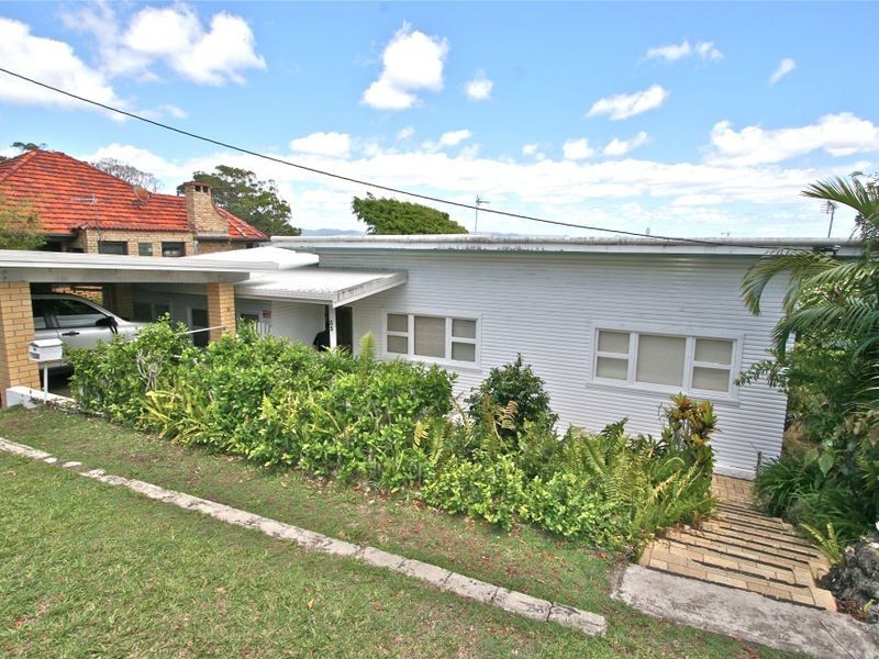 33 Rutledge Street, Coolangatta QLD 4225