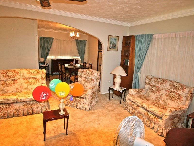 33 Rutledge Street, Coolangatta QLD 4225