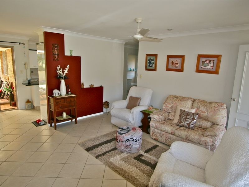 2/200 Darlington Dr, Banora Point NSW 2486