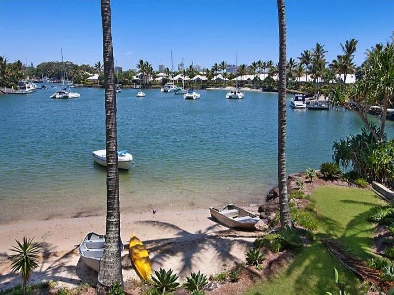 2/1 Island Drive, Tweed Heads NSW 2485