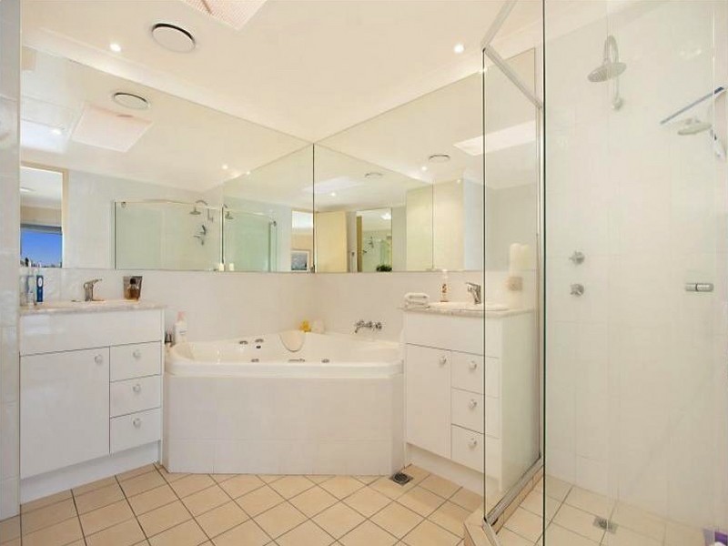 2/1 Island Drive, Tweed Heads NSW 2485