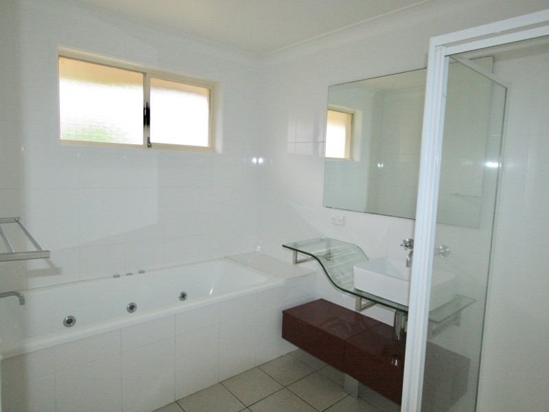 67 Riviera Avenue, Tweed Heads West NSW 2485