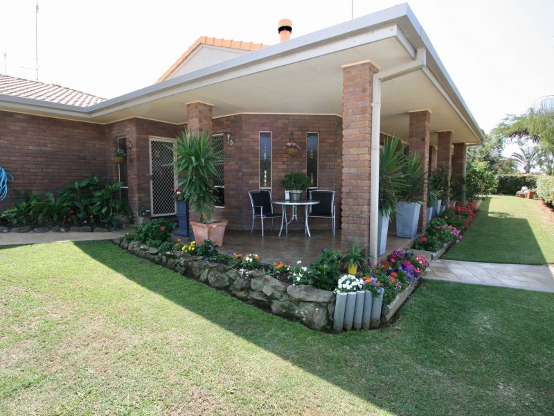 22 Paperbark Court, Banora Point NSW 2486