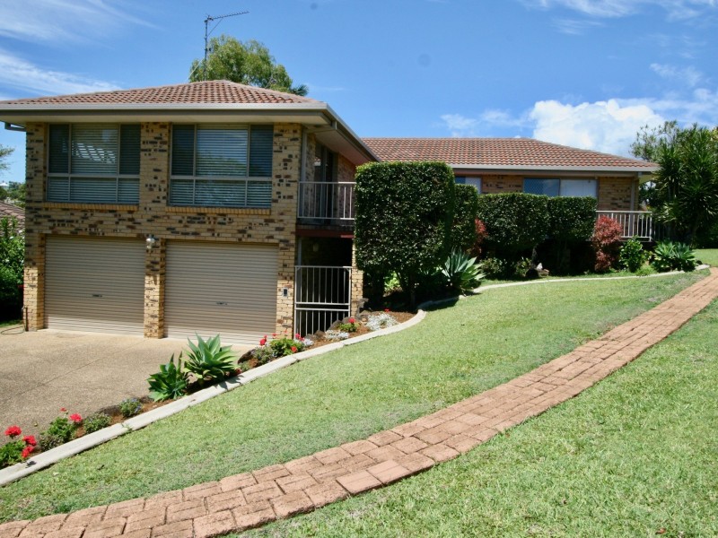 5 Paperbark Court, Banora Point NSW 2486