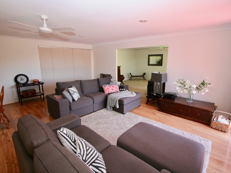 5 Paperbark Court, Banora Point NSW 2486