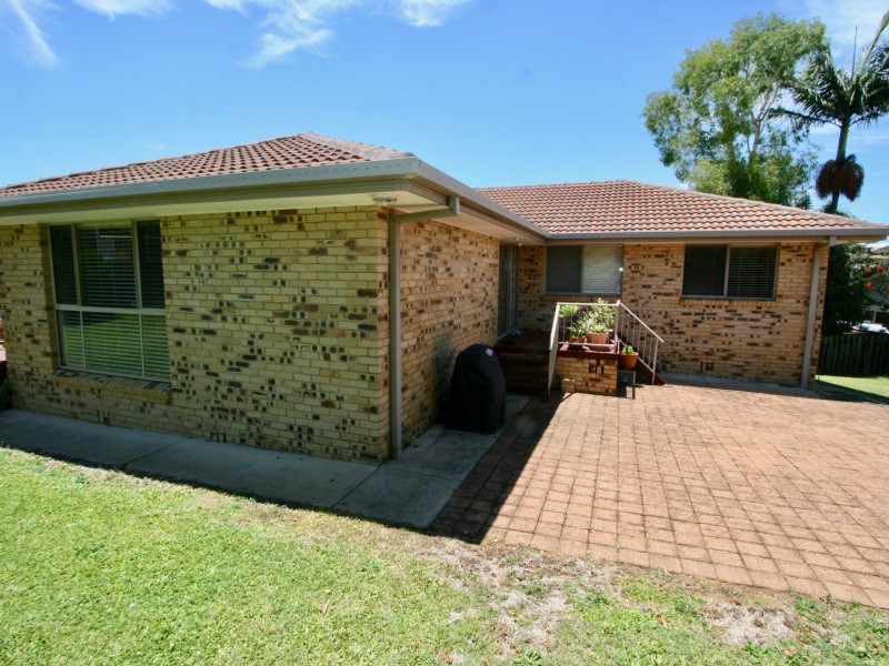5 Paperbark Court, Banora Point NSW 2486
