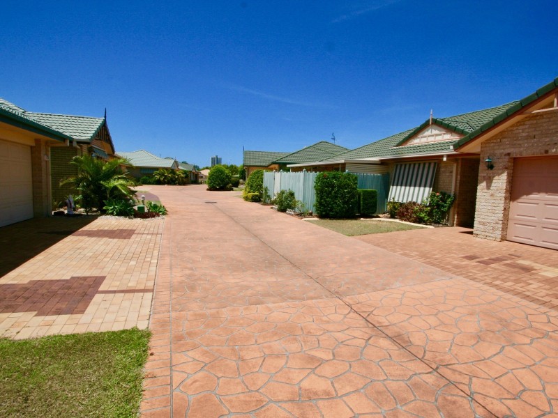 8/9 Narara Crescent, Banora Point NSW 2486