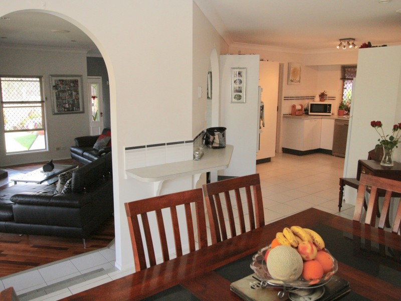 22 Paperbark Court, Banora Point NSW 2486