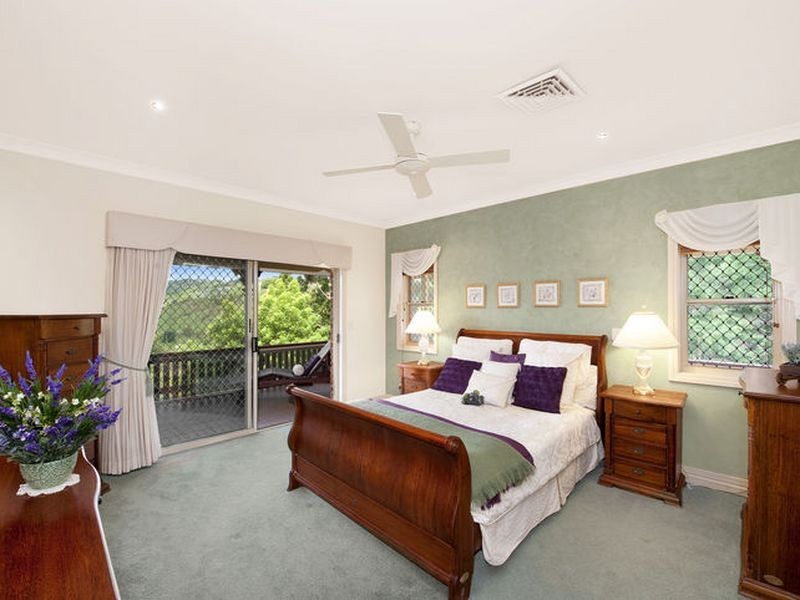 18 Pine Tree Place, Piggabeen NSW 2486