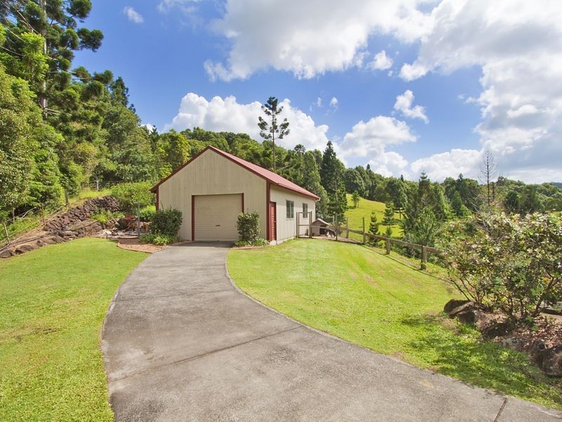 18 Pine Tree Place, Piggabeen NSW 2486