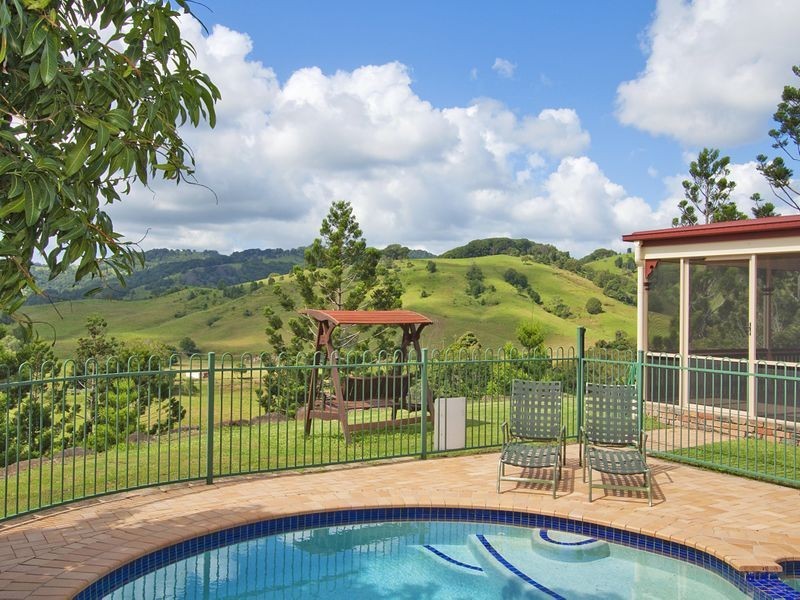 18 Pine Tree Place, Piggabeen NSW 2486