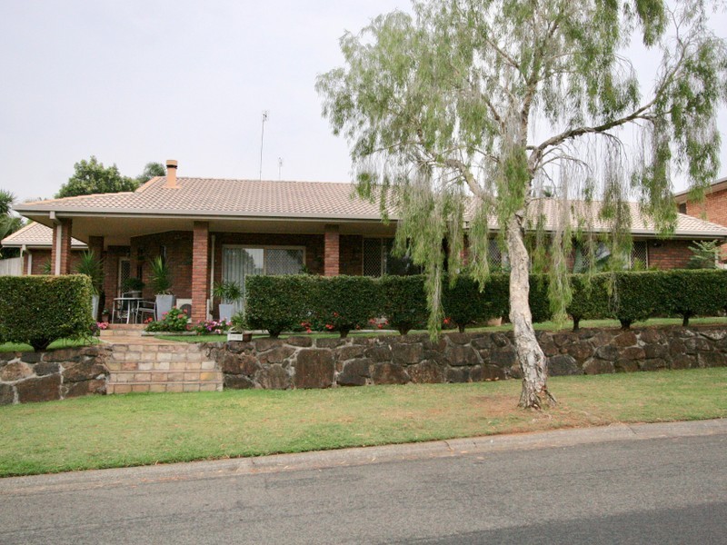 22 Paperbark Court, Banora Point NSW 2486