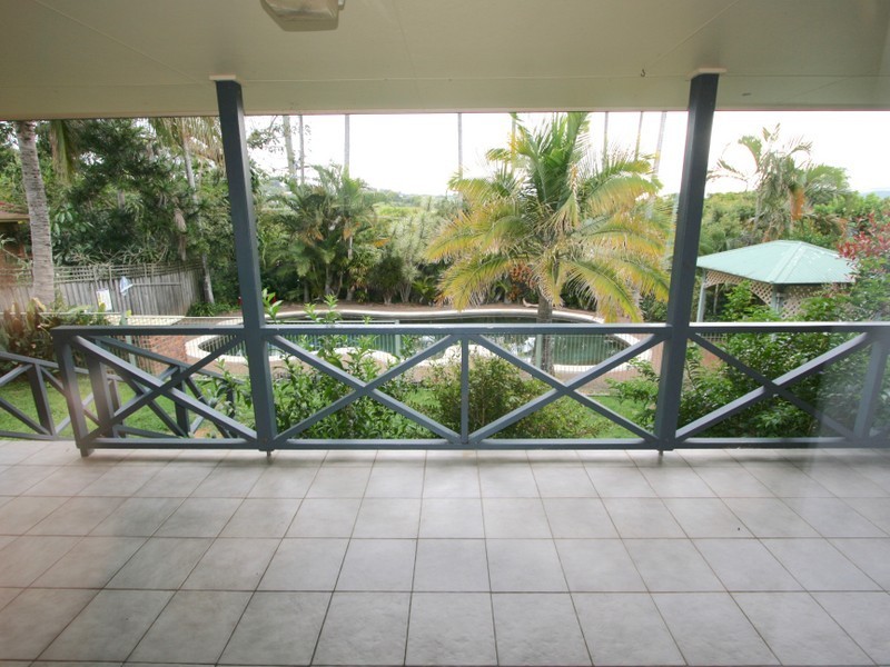 8 Bluegum Boulevard, Banora Point NSW 2486