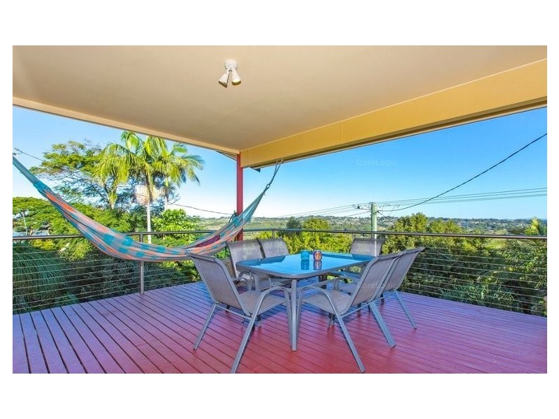 30 Broadwater Esplanade, Bilambil Heights NSW 2486