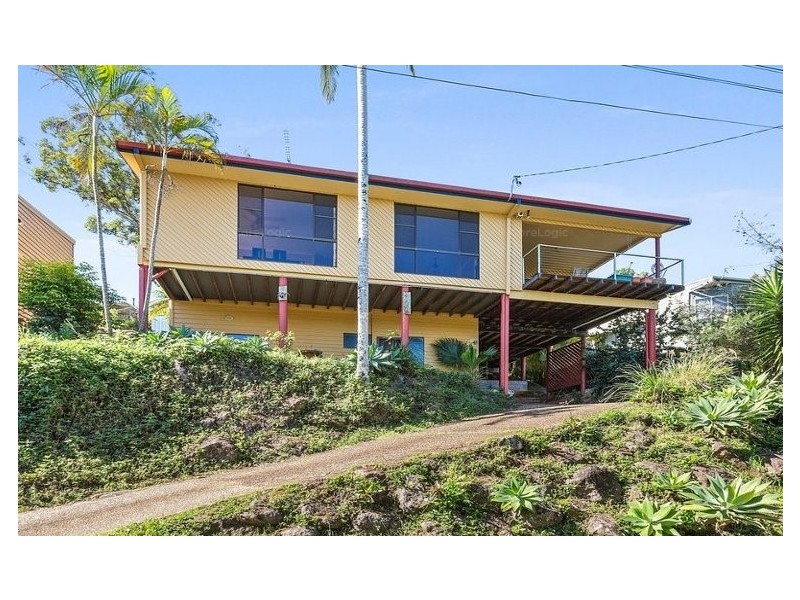 30 Broadwater Esplanade, Bilambil Heights NSW 2486