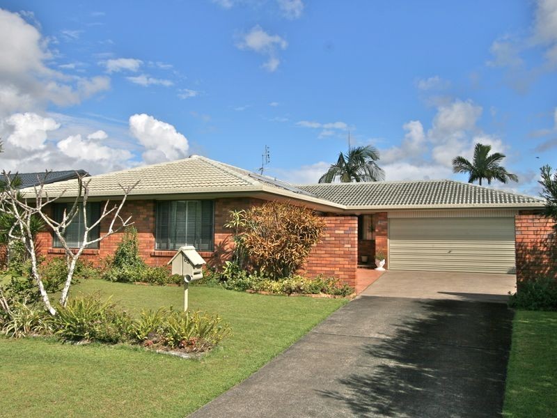 63 Riviera Avenue, Tweed Heads West NSW 2485