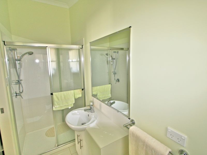 148/10 Charlotte Street, Kirra QLD 4225