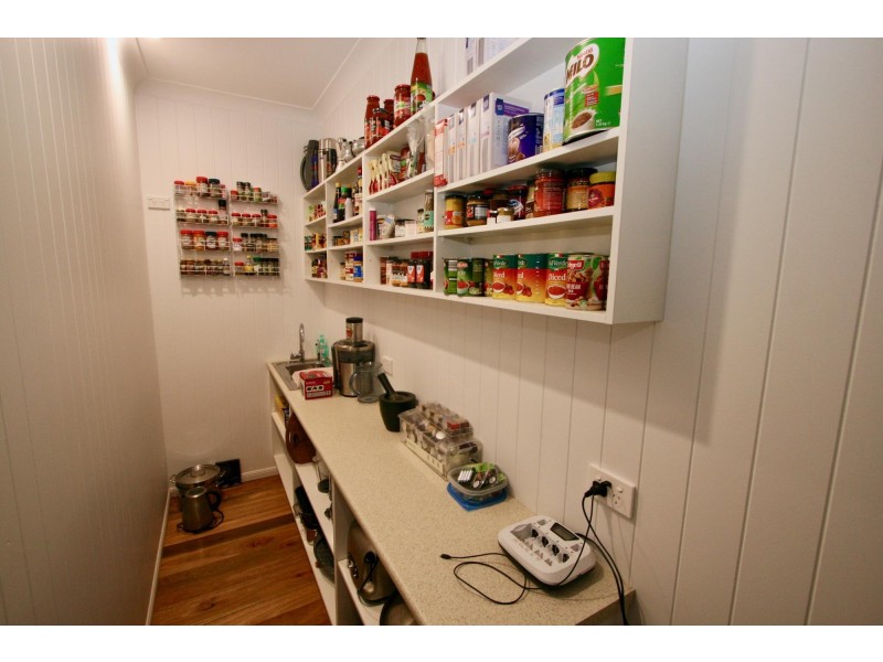 8 Biral Close, Bilambil NSW 2486